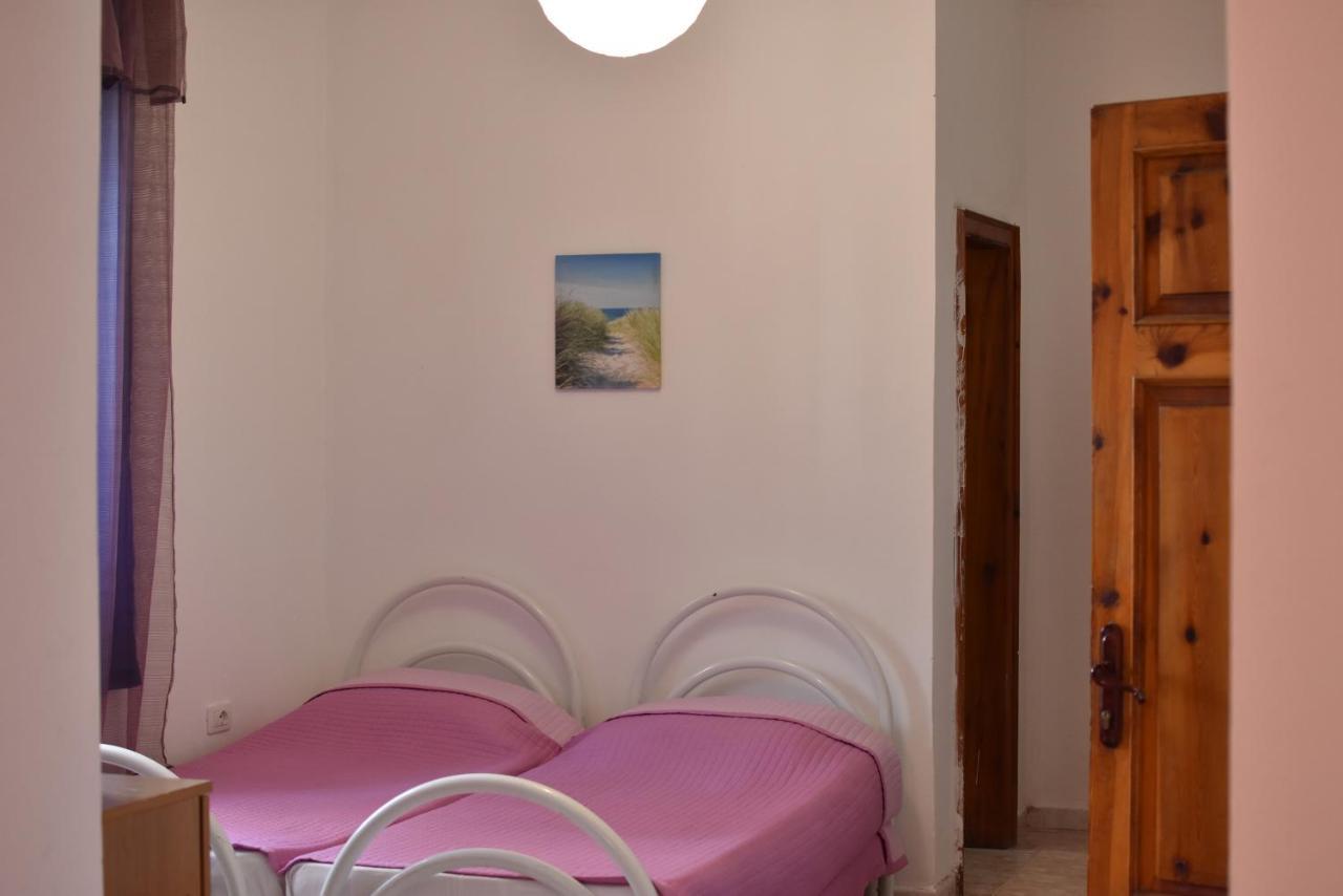 Private Apartment At Guest House Hektor & Aferdita Vlorë Exterior foto